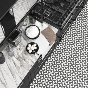 Ladrilho 1900 Terrades Grafito 20x20cm - Imagem 3