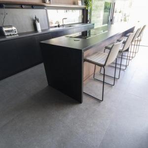 Porcelanato Nassau-R Grafito Antiderrapante 120x120cm - Imagem 5