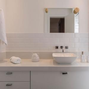 Azulejo Metro White Brilhante 10x20cm - Imagem 6